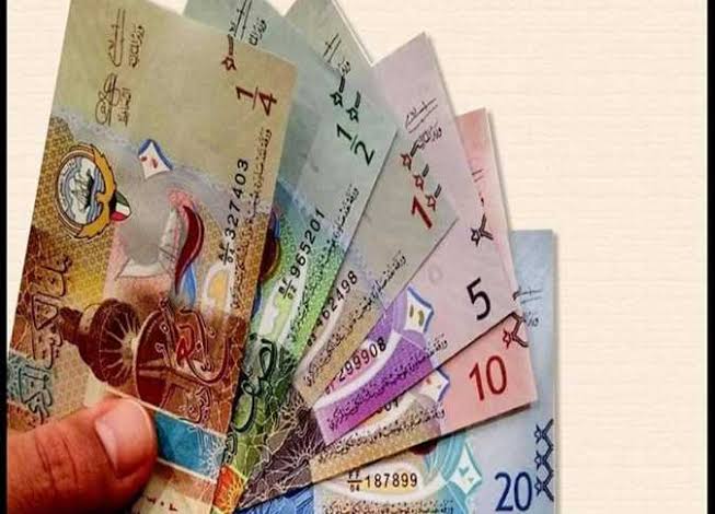 سعر الدينار الكويتي مقابل الجنيه