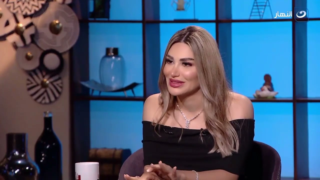 سارة نخلة